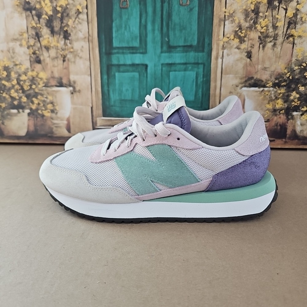 New Balance 237‎ Athletic Shoes Pastel Purple Pink Green Women's Size 9.5